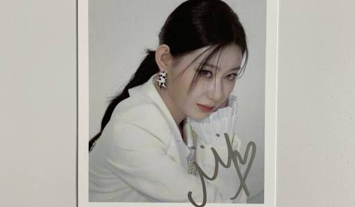 ITZY - CHECKMATE SIGNED